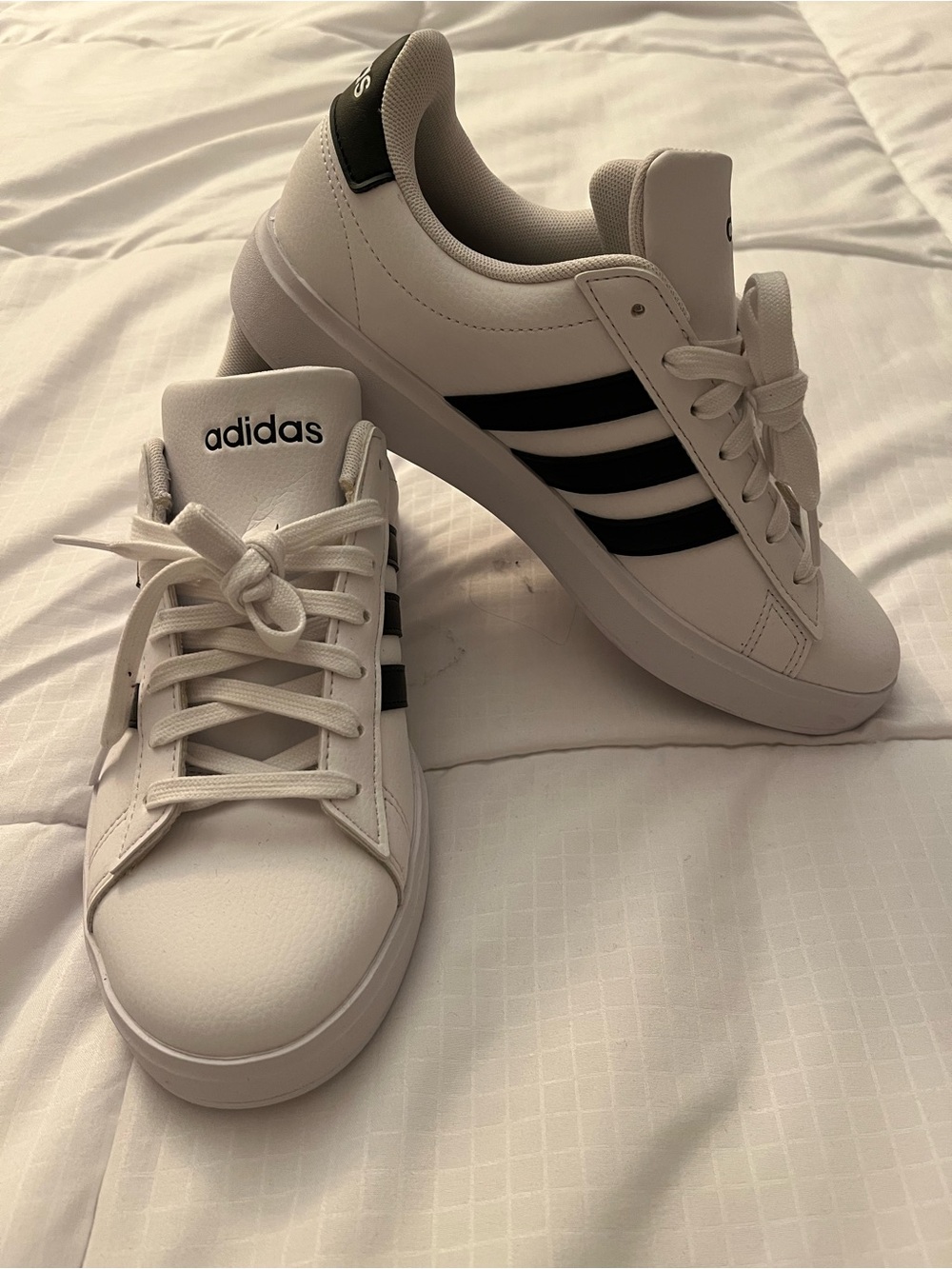 Women’s Adidas White Casual Sneakers with Black Stripes